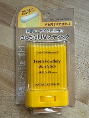 Nature Republic Fresh Powdery Sun Stick SPF50+ PA++++ - Yellow